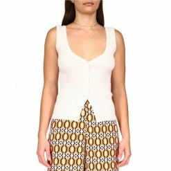 Brand new โจ Sanctuary Ribbed Knit Scoop Neck Sleeveless Wide Strap Button Front Sweater Top Muslin ๐ฏ